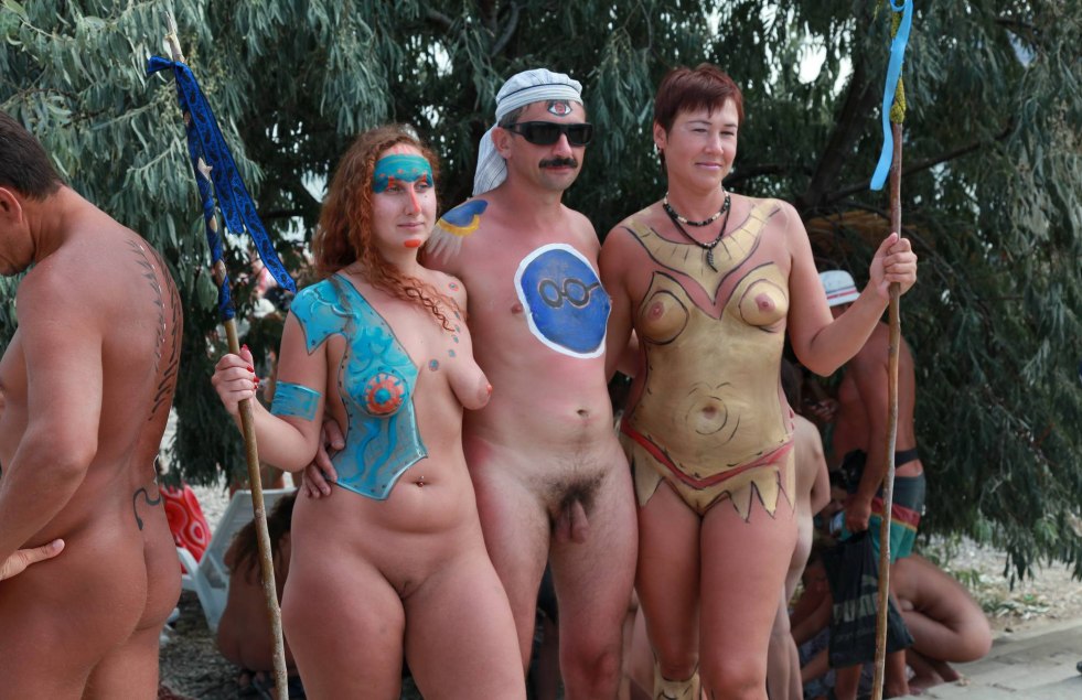 Holiday naked nudistok