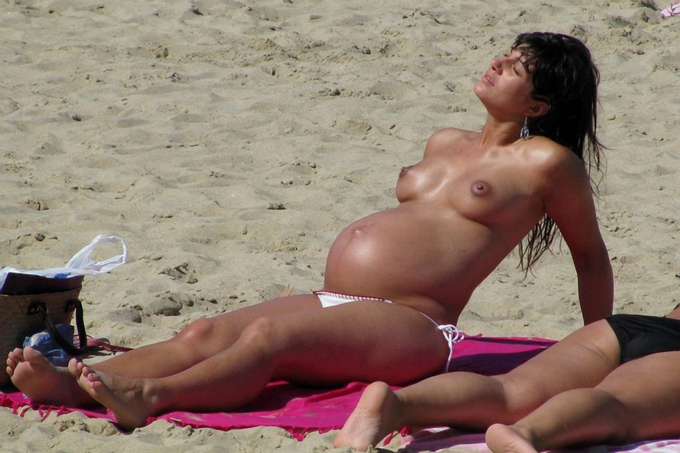 Pregnant girls nudistki