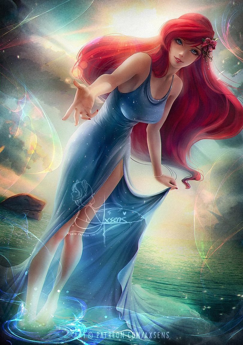 Naked Ariel Vacay with short hair