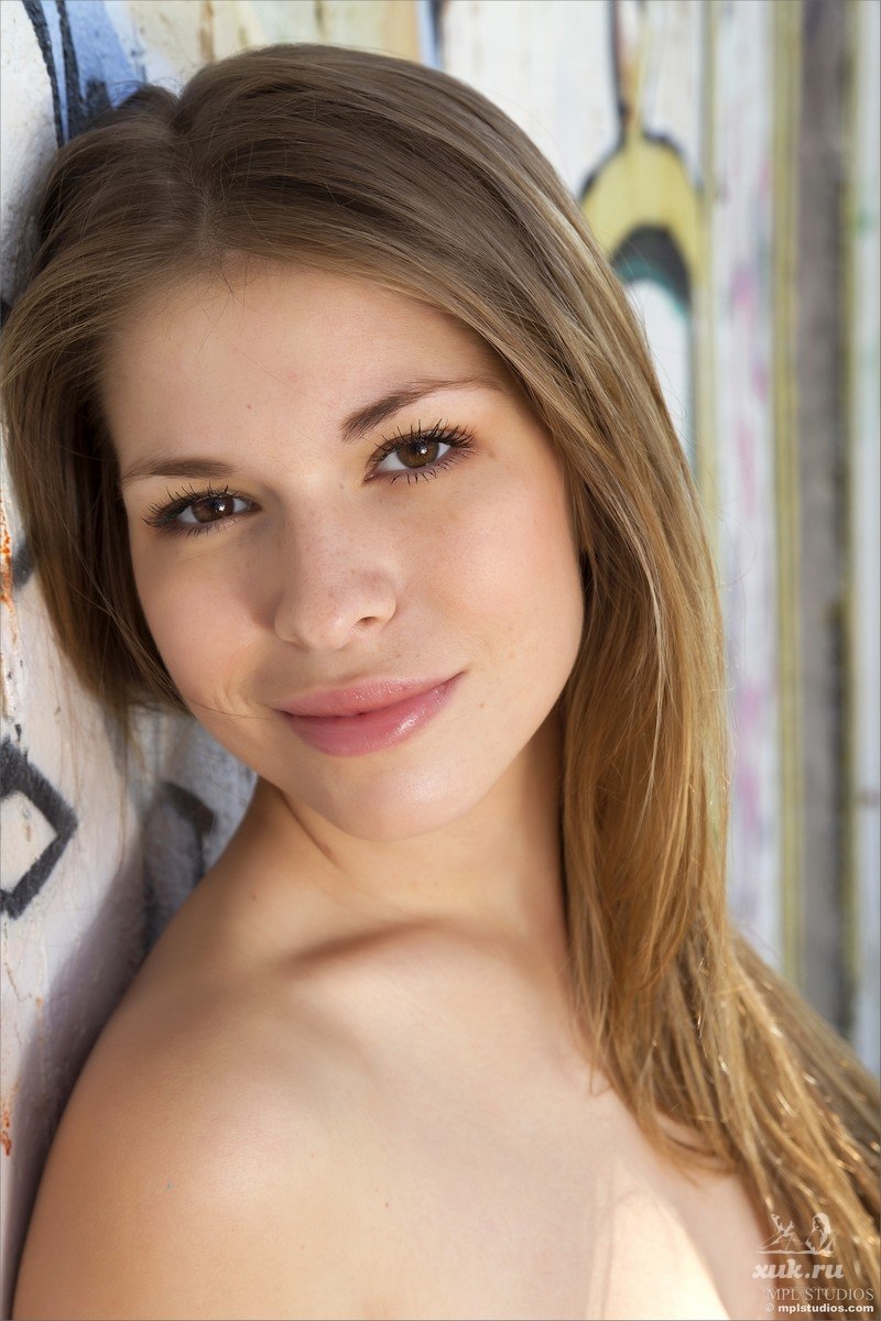 Naked Olesya Takhttarova