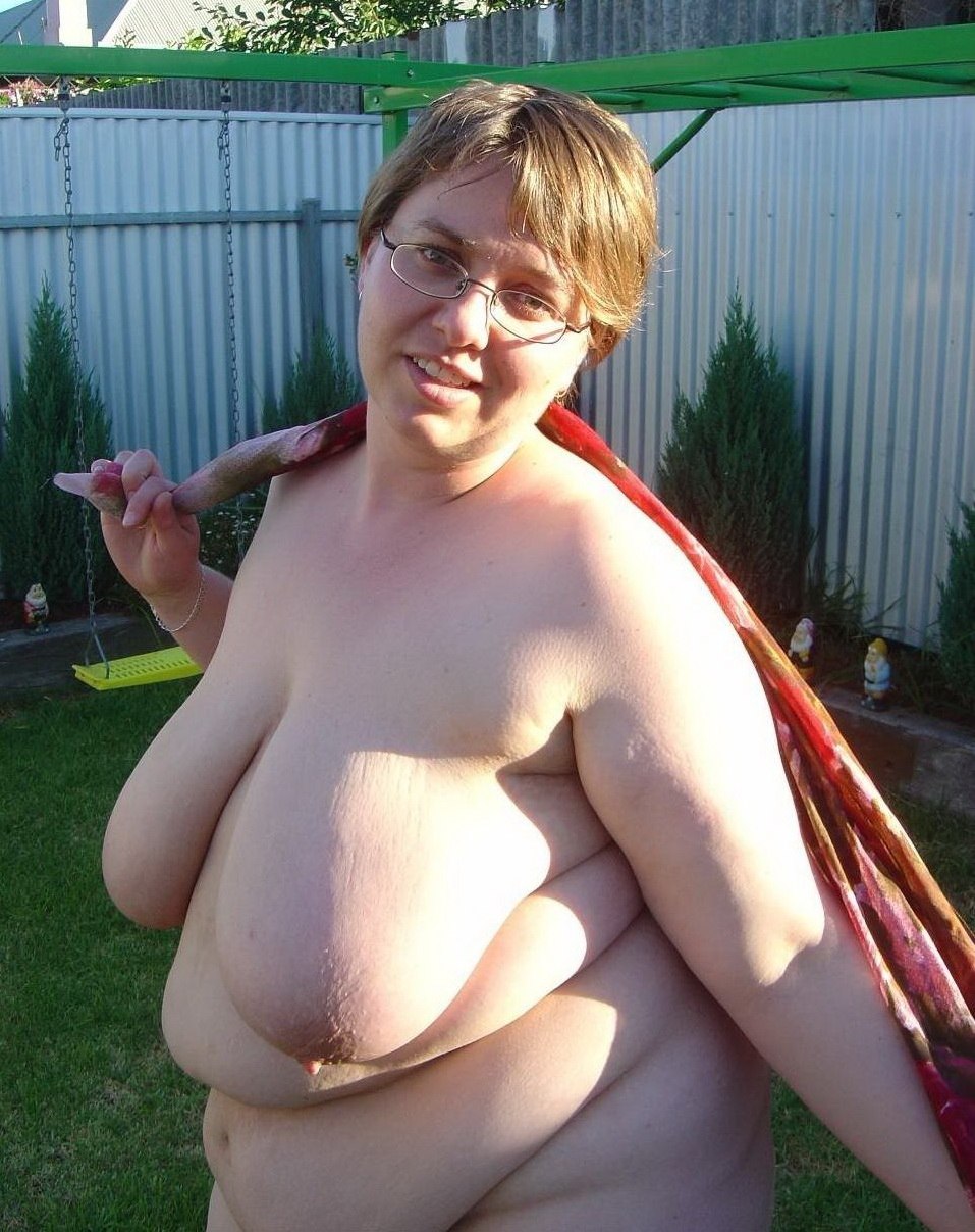 Naked chubby in the country