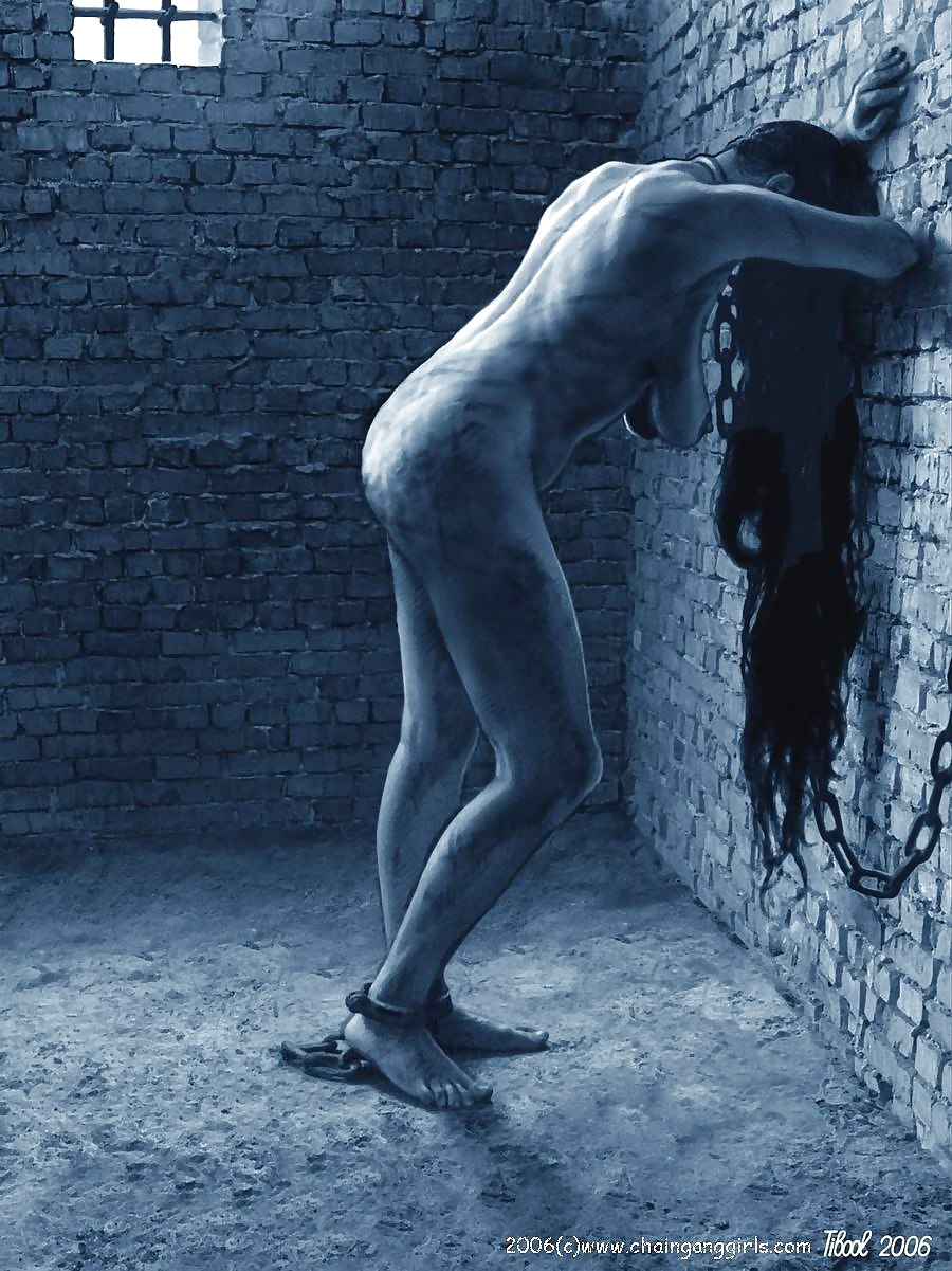 Vietname Naked Girls in Captivity (80 photos)