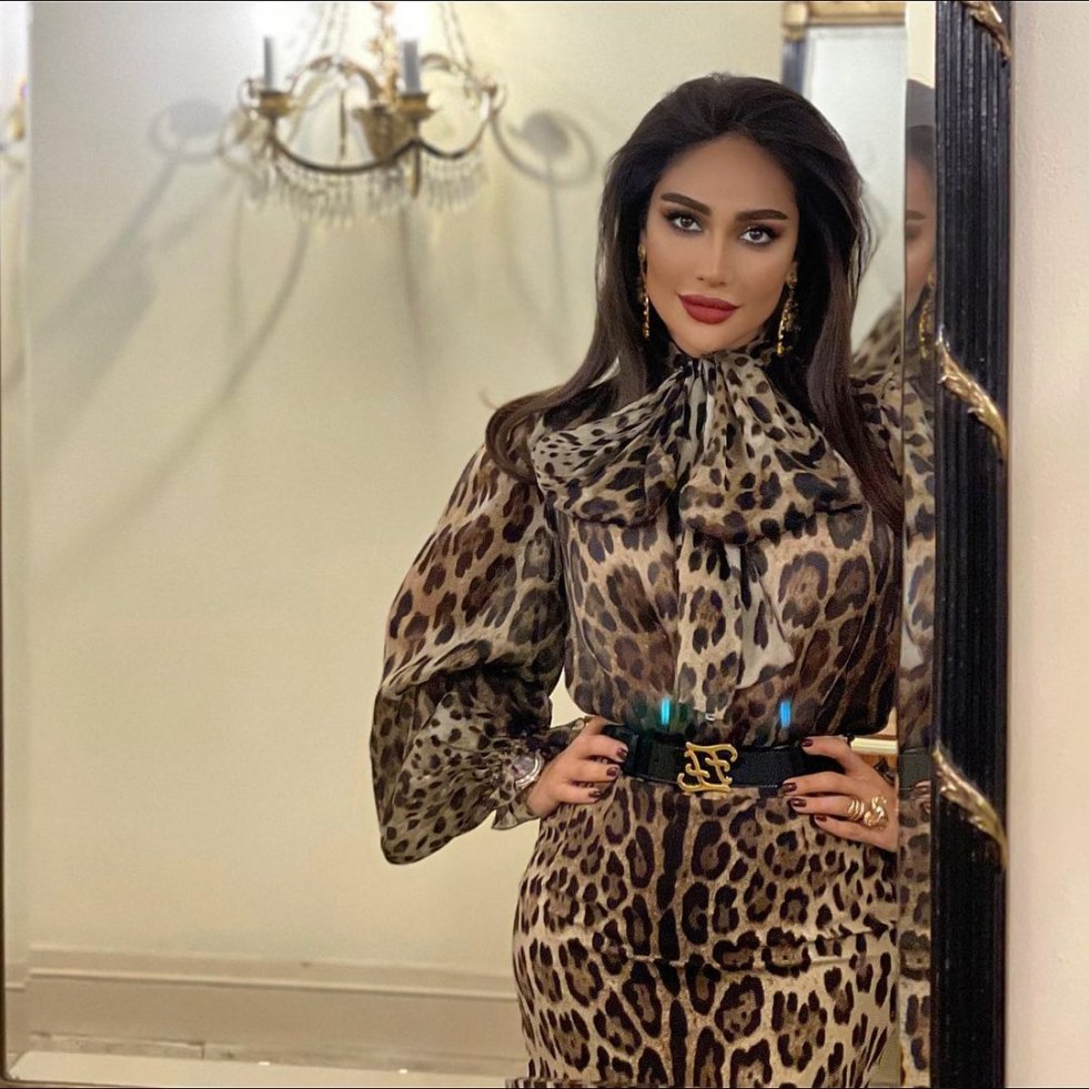 Munisa Rizayeva Rasmlari 2021