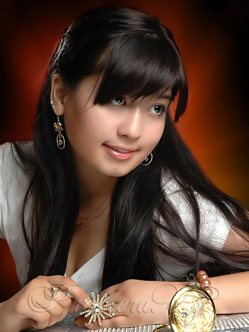 Muborak Ashurboeva actress