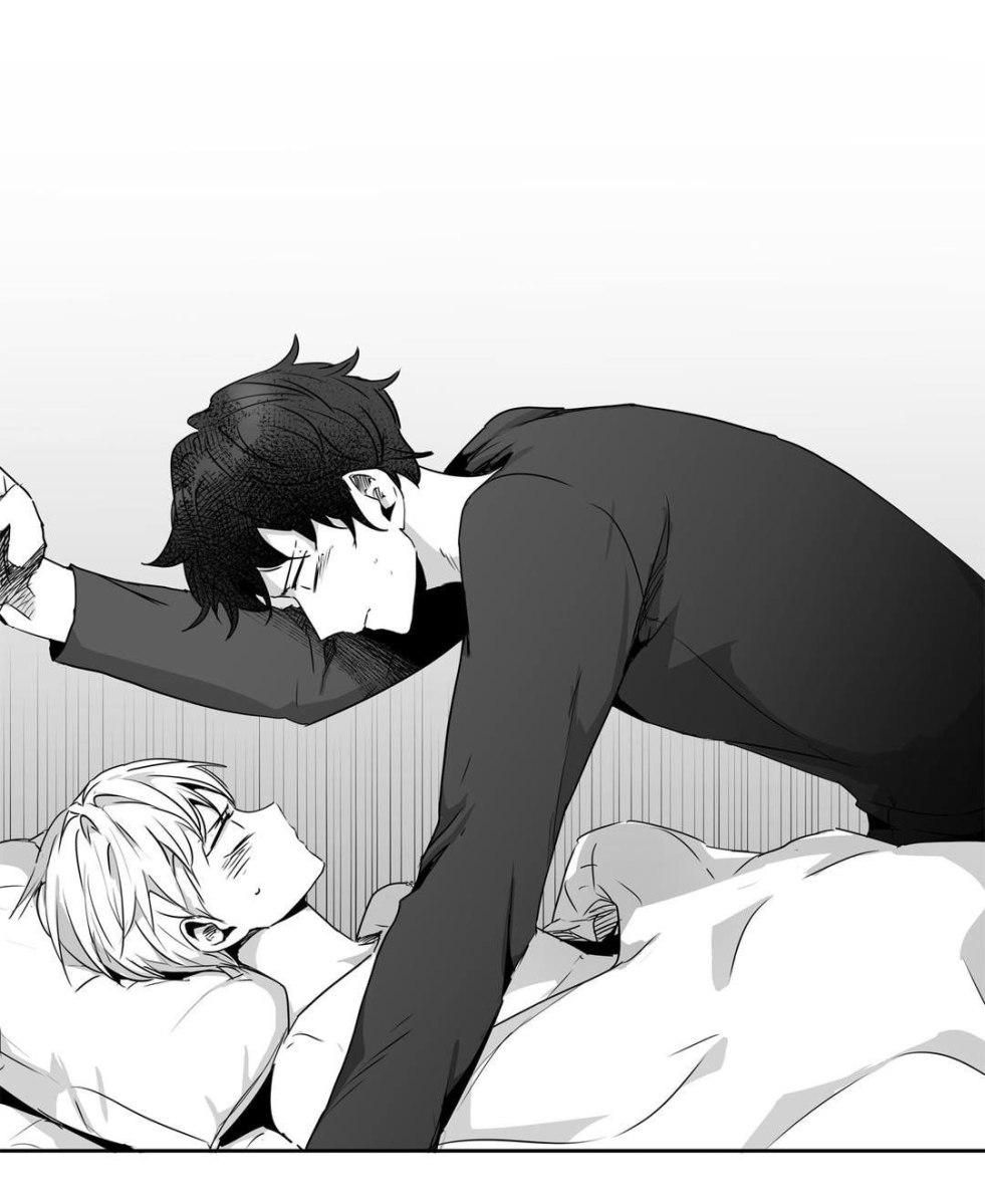 Kan Jinha and Go Sivon Kiss