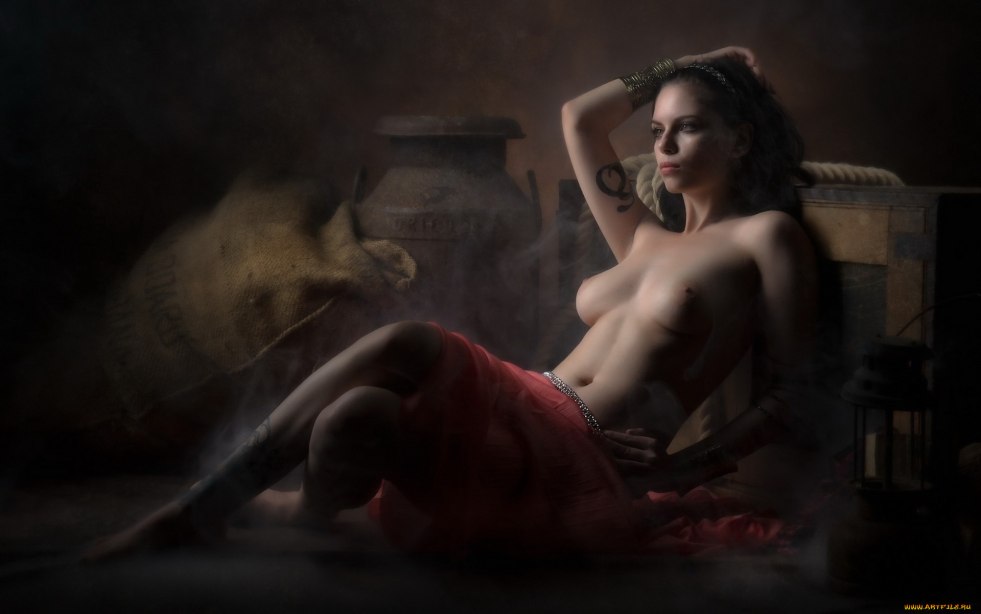 Gloomy erotic pictures