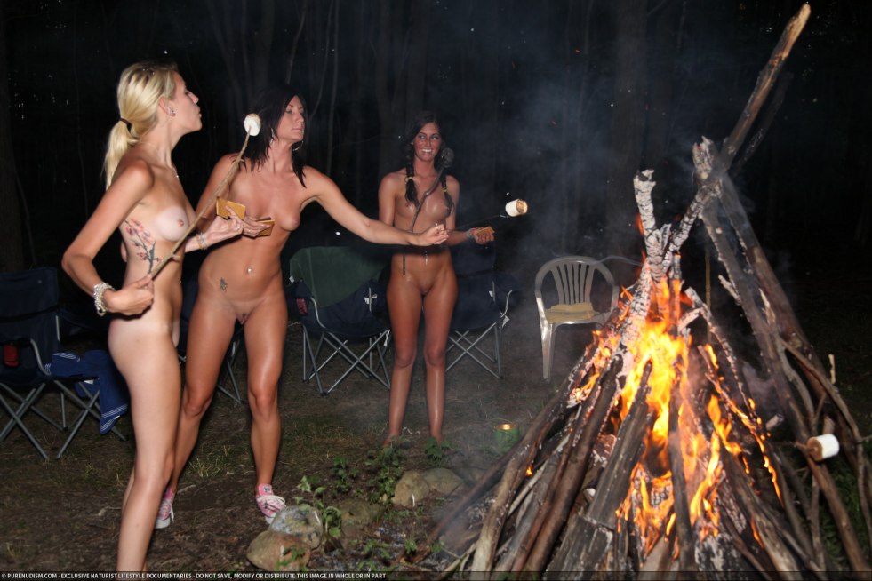 Women with a nudist family