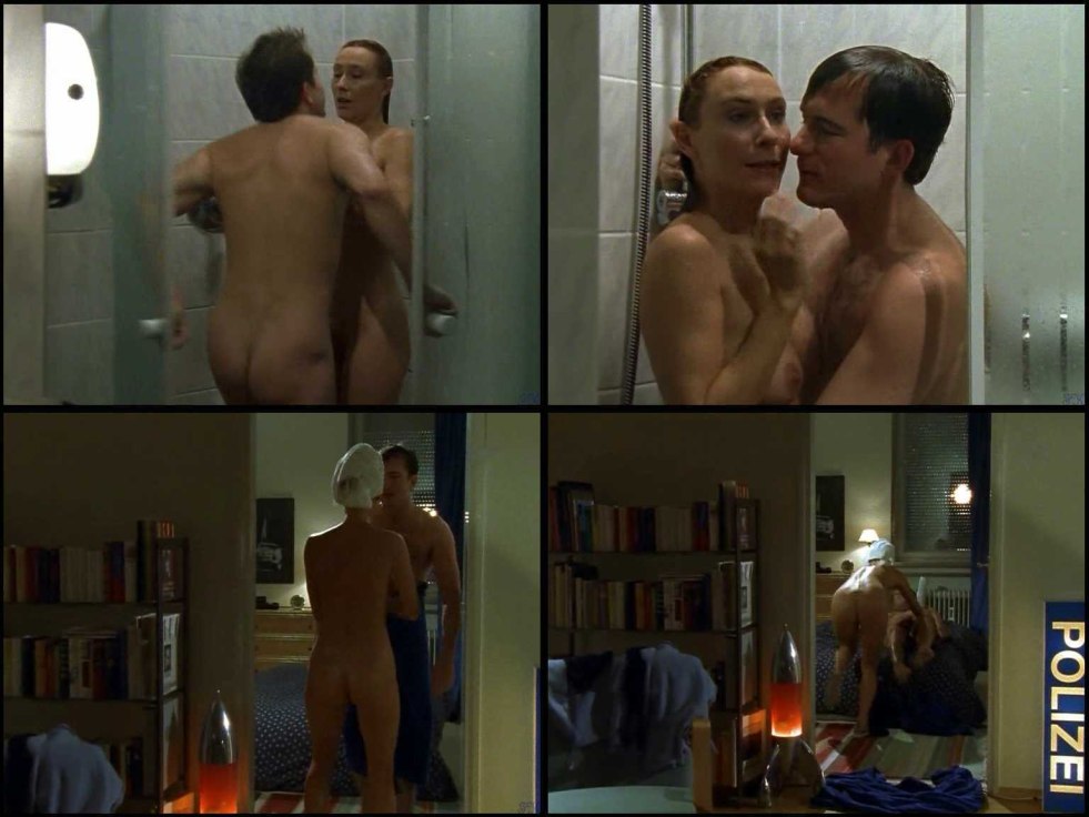Actress Andrea Zavatski naked
