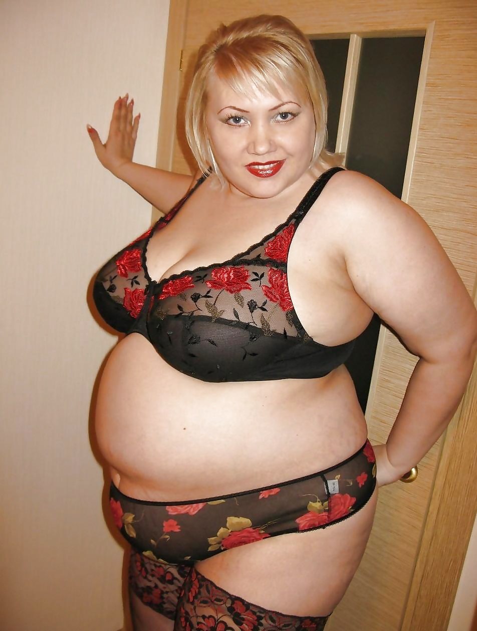 Mature bbw in shorts