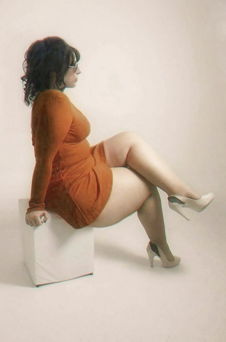 Very wide and thick hips