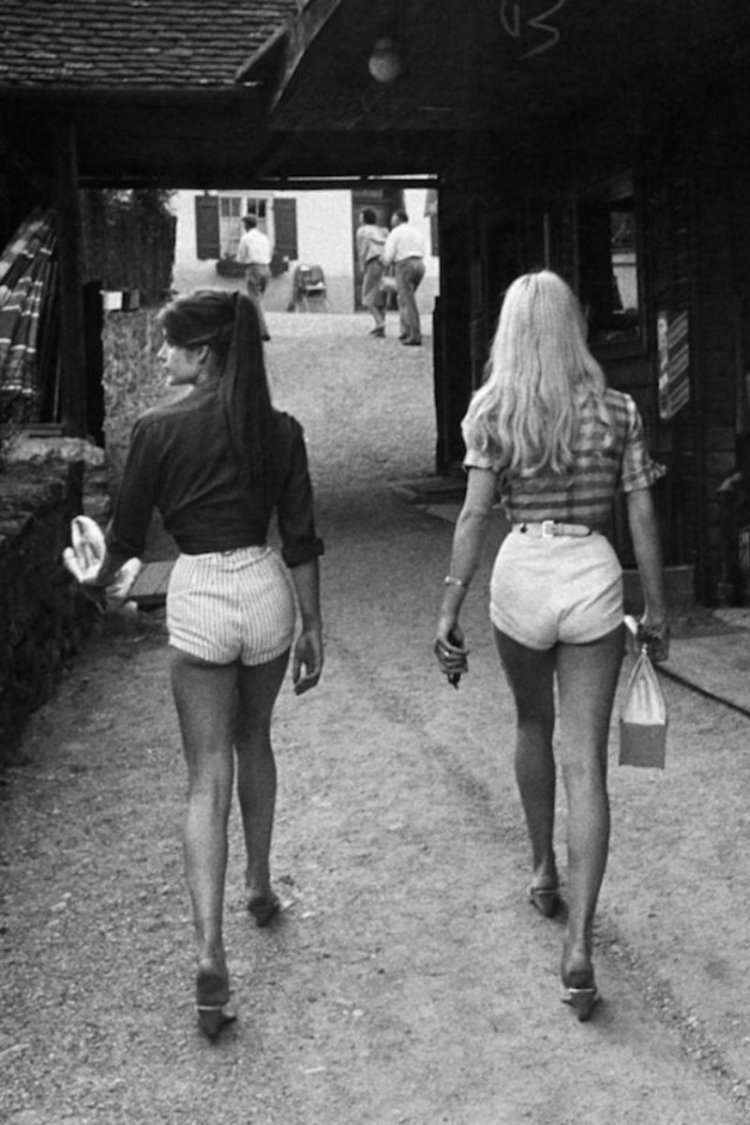Jane Birkin and Bridget Bardo Naked