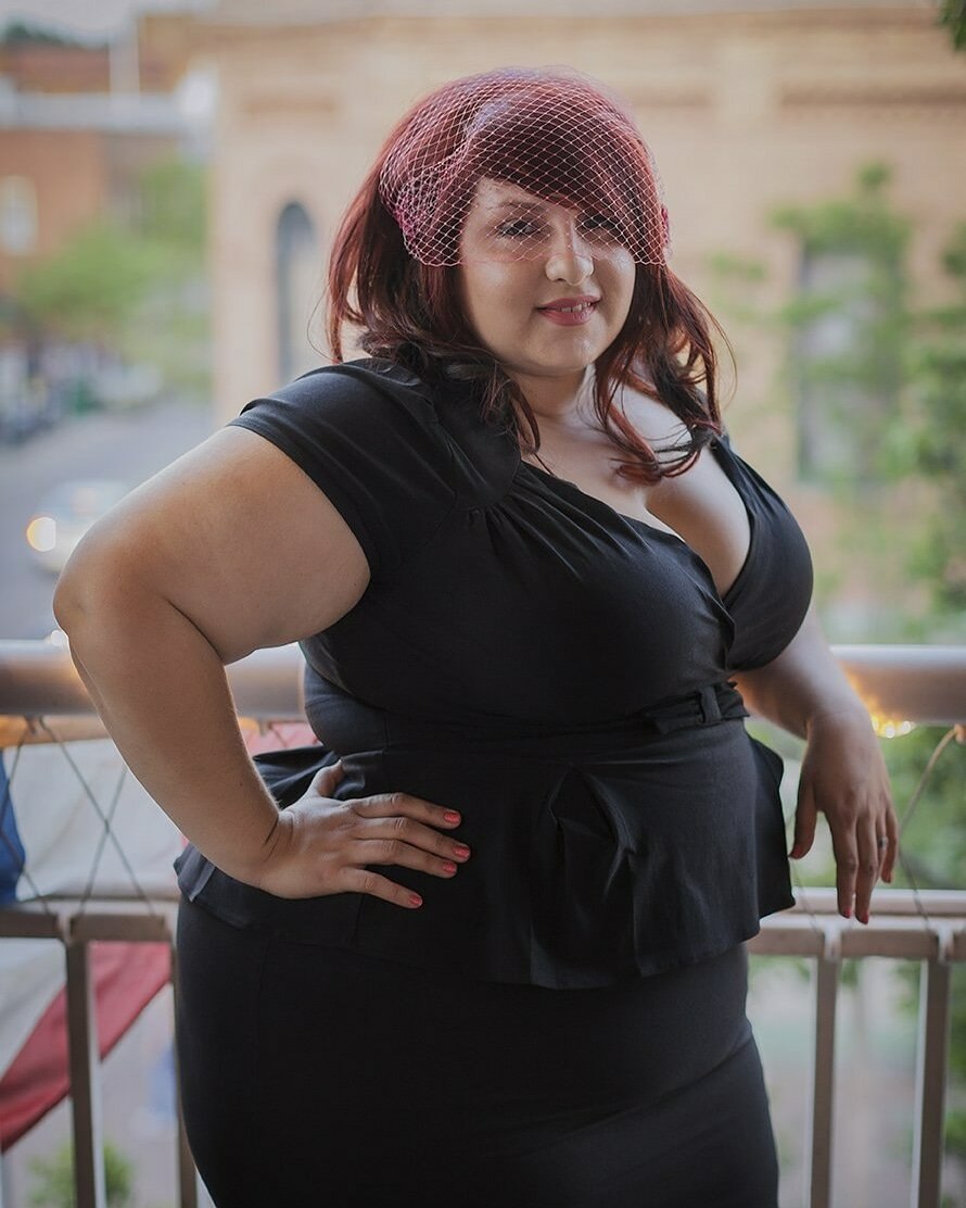 Fat naked women photo
