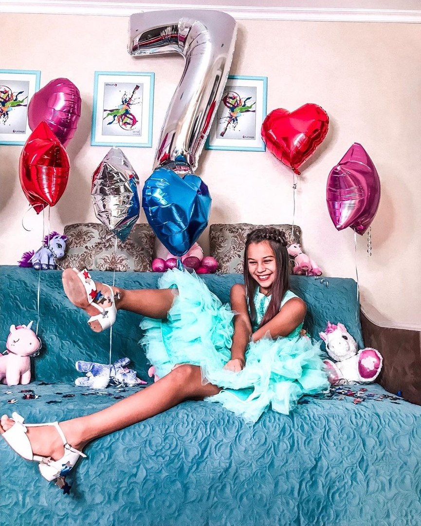 Naked Milan Eduardovna