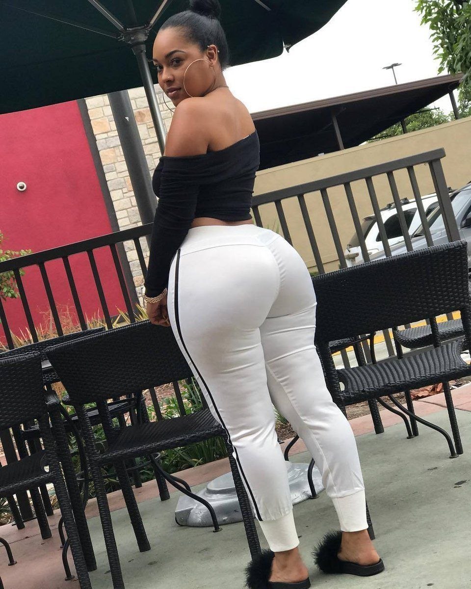 Victoria Lombing Leggings