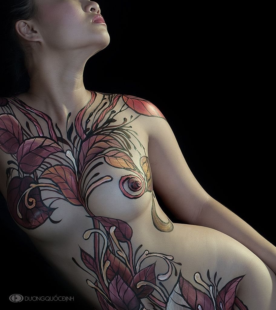 Painted female bodies