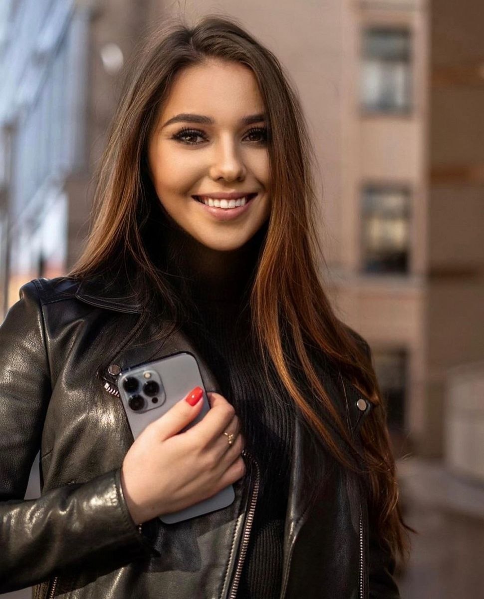 Elizaveta Nugumanova skater