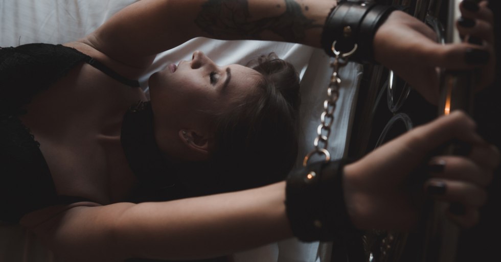 Beauty sister Mercedes apparatus bed Seks XXX