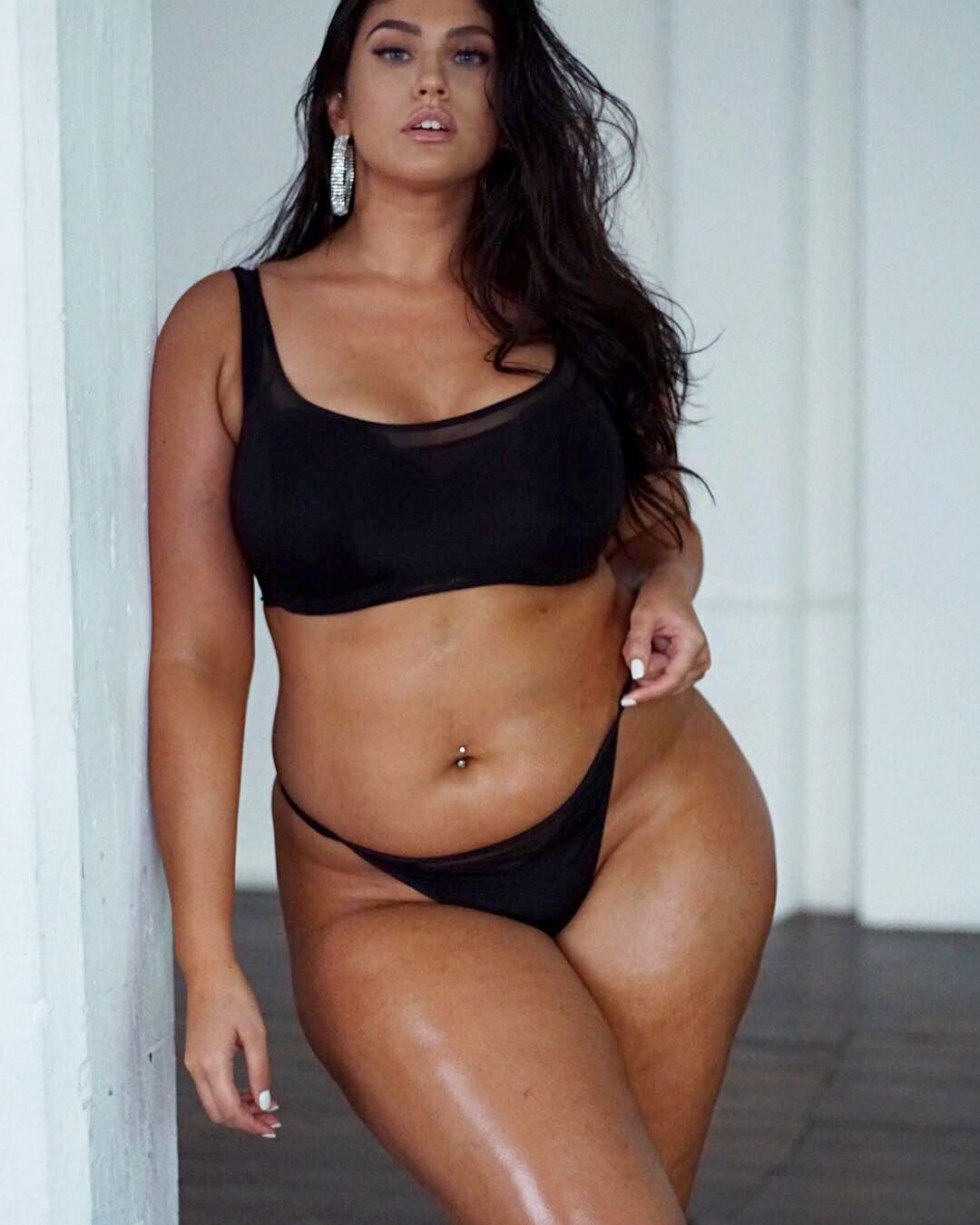 Ashley Alexis, Ashley Alexiss in underwear