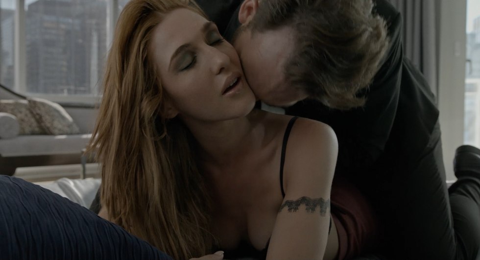 Laura Linney P.S 2004