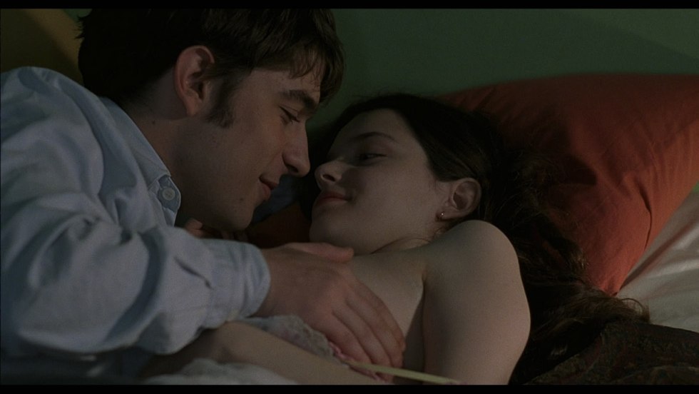 Bed scenes in films about teenagers