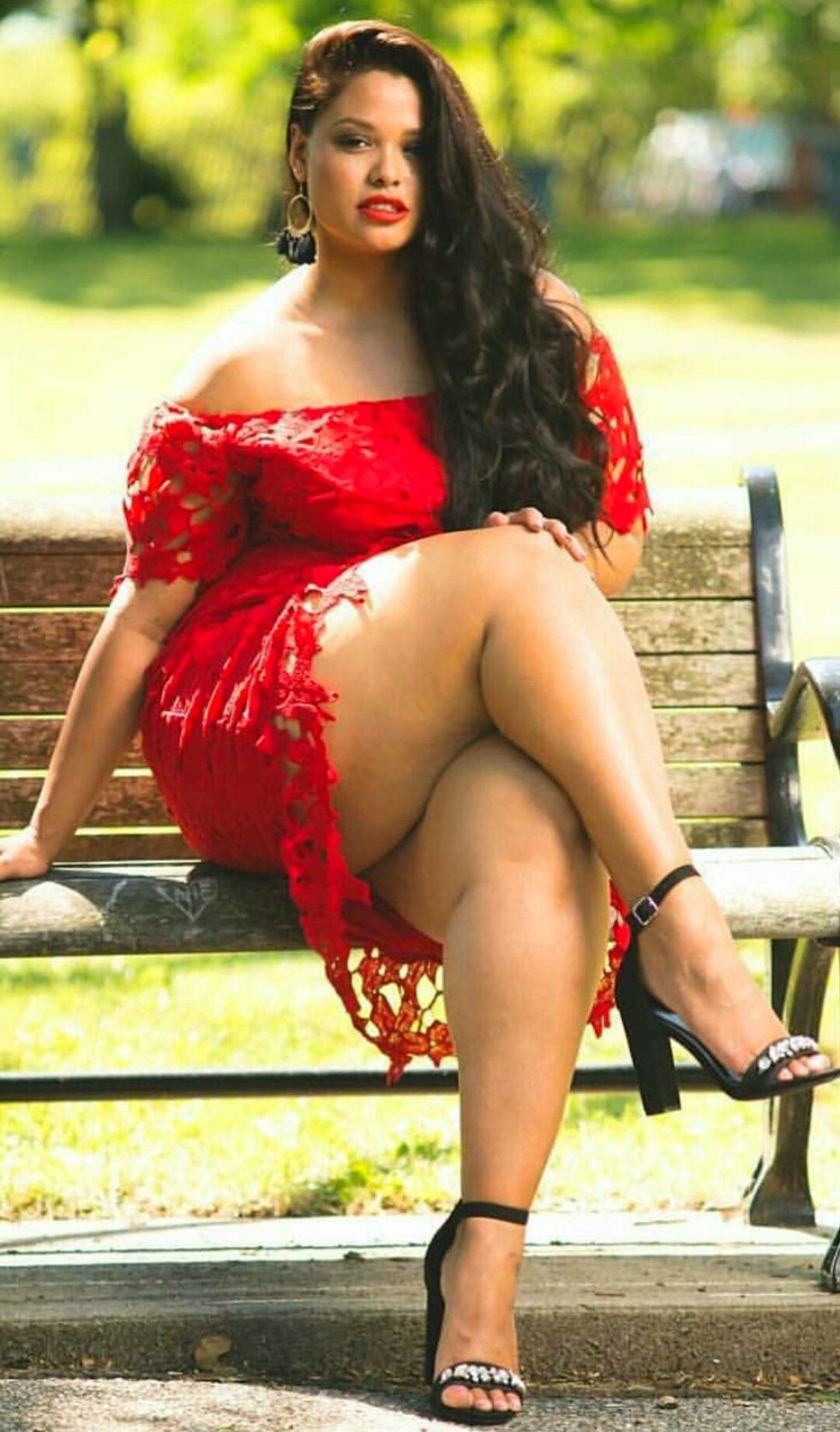 Daisy Christina in mini