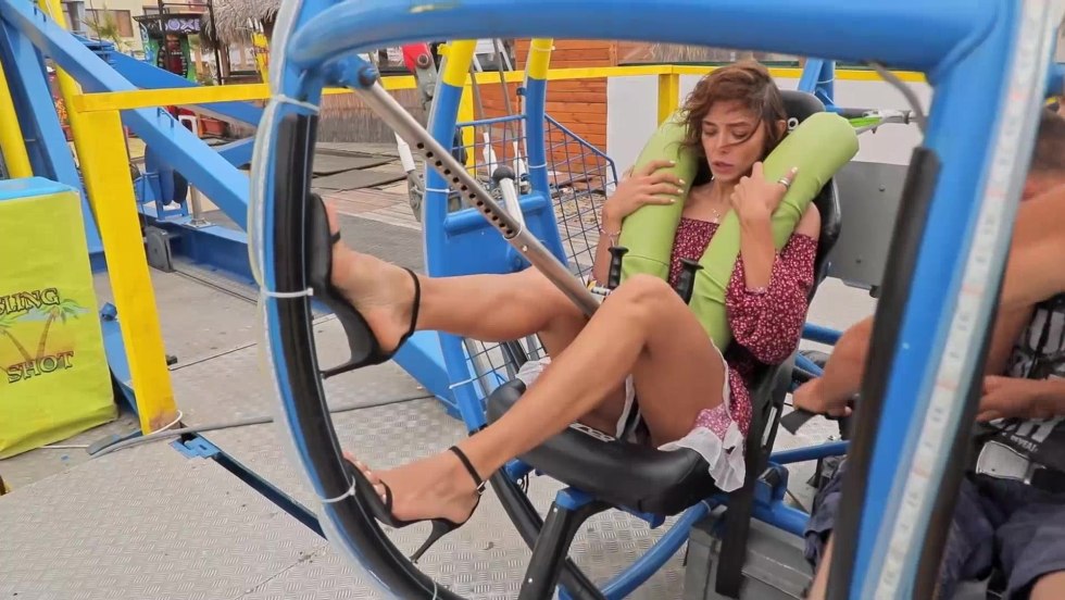 Alina Astrovskaya legs