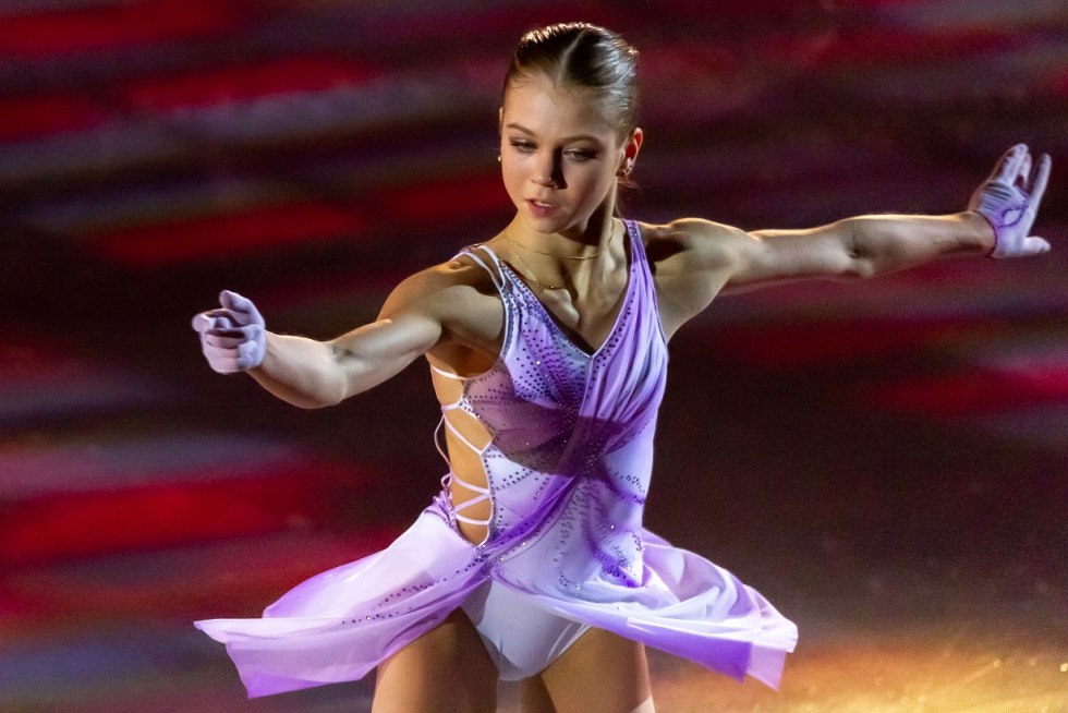 Skater with red hair