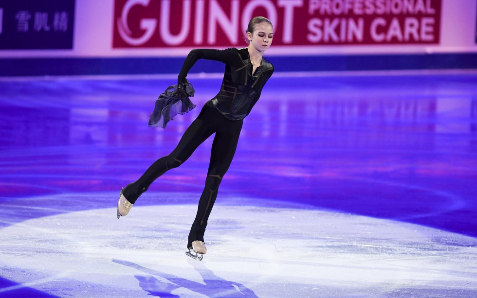 Alexandra Trusova Instagram @avtrusova2020