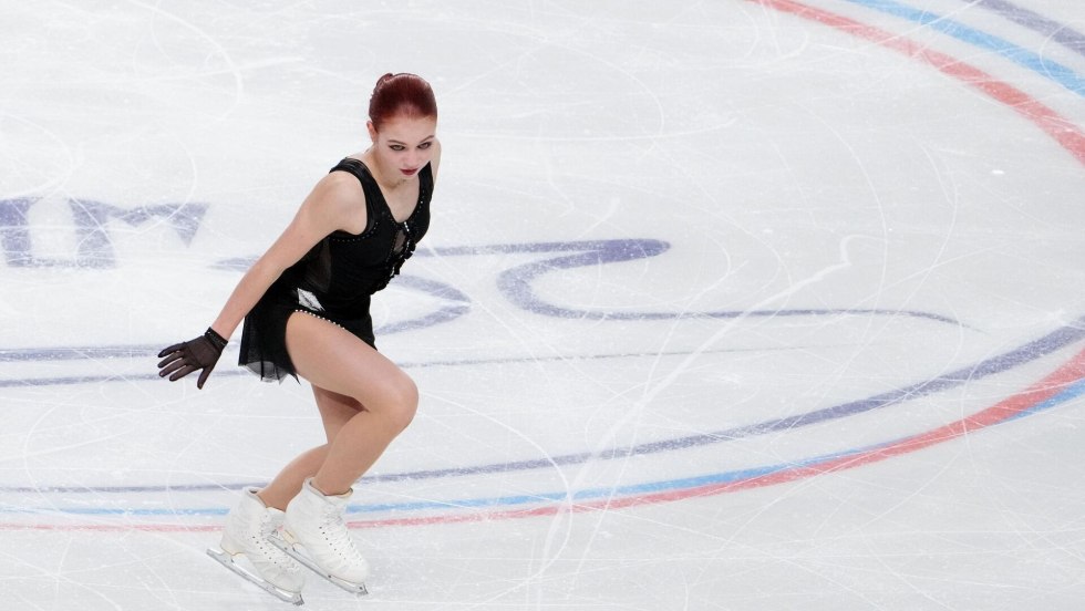Alexandra Trusova skater 2022