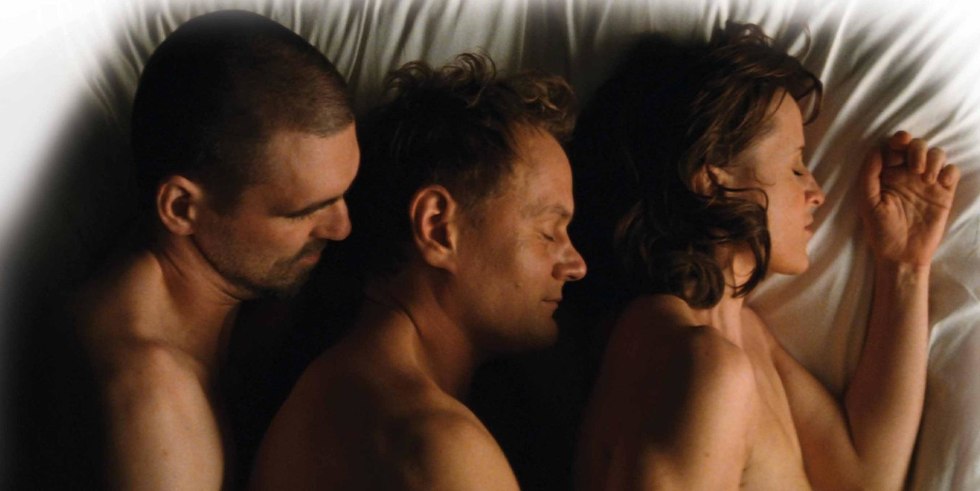 Love threesome movie 2010
