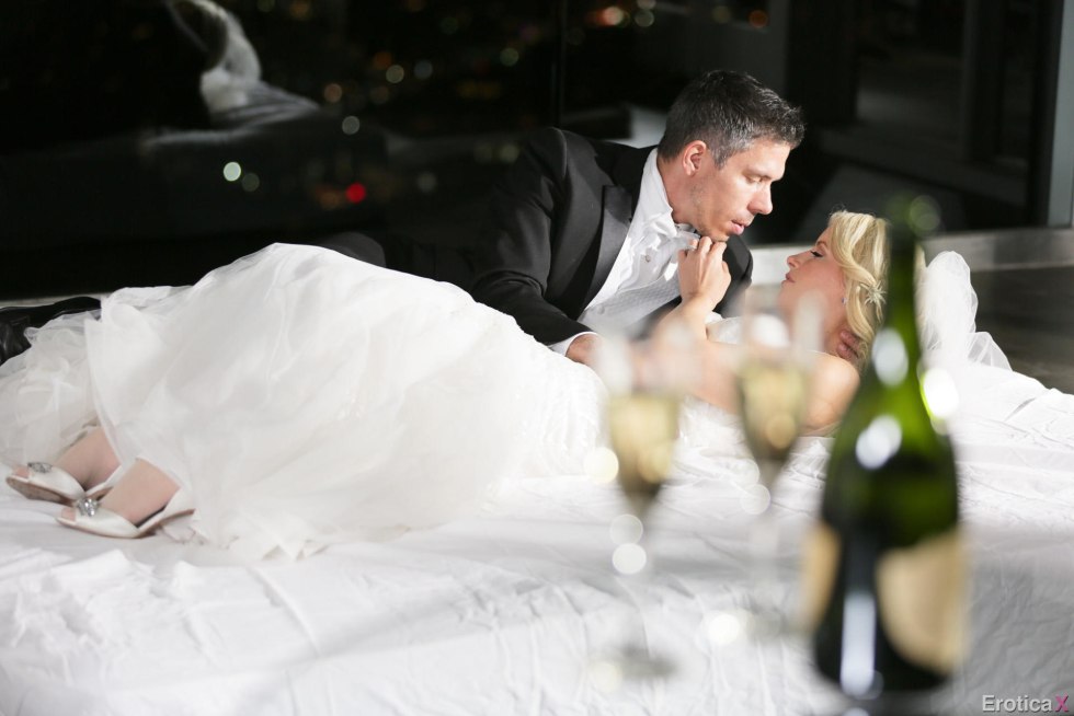 Bride photo shoot in lingerie