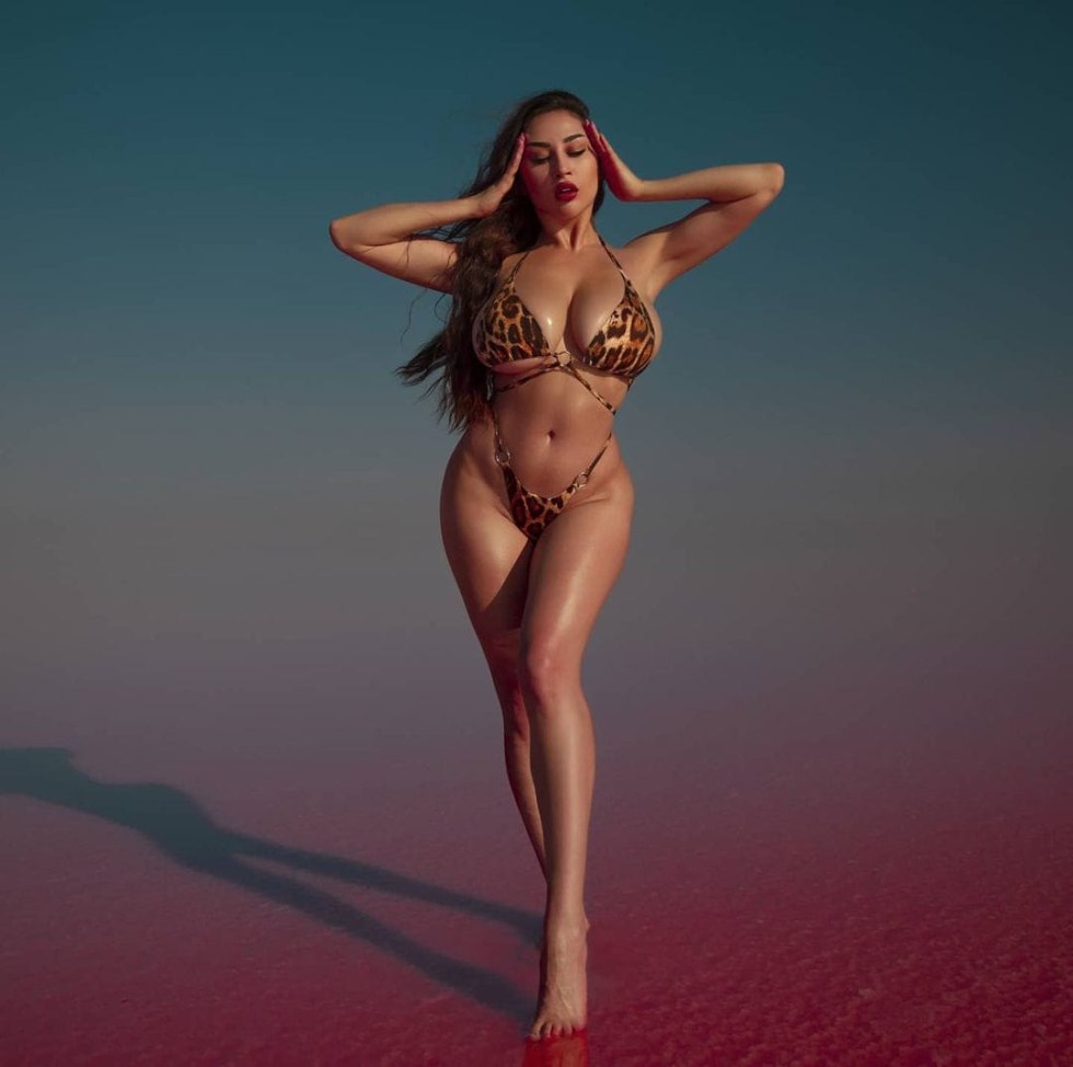 Louisa Khovanski 2020 Juli