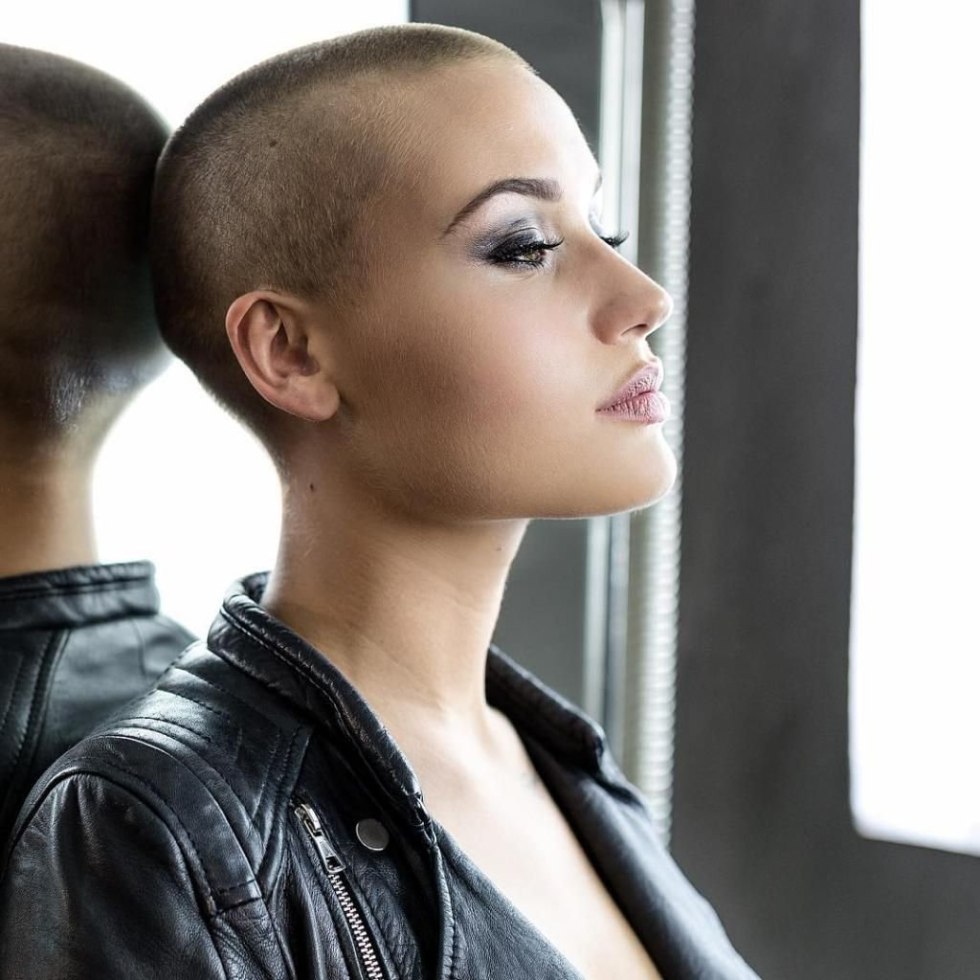 Pale saggy Tits Short Hair