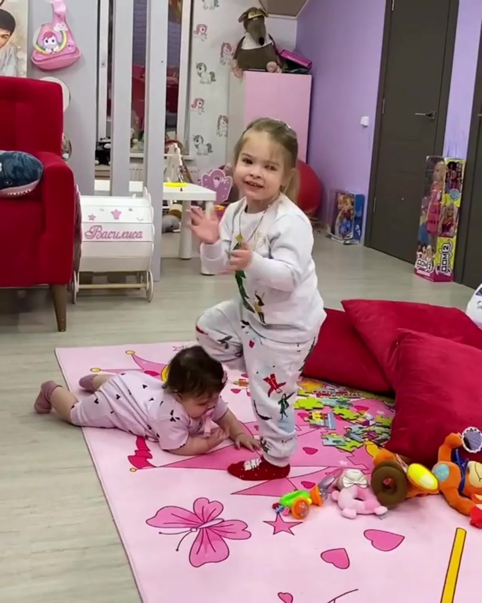 Eugene and Rapunzel Gotel