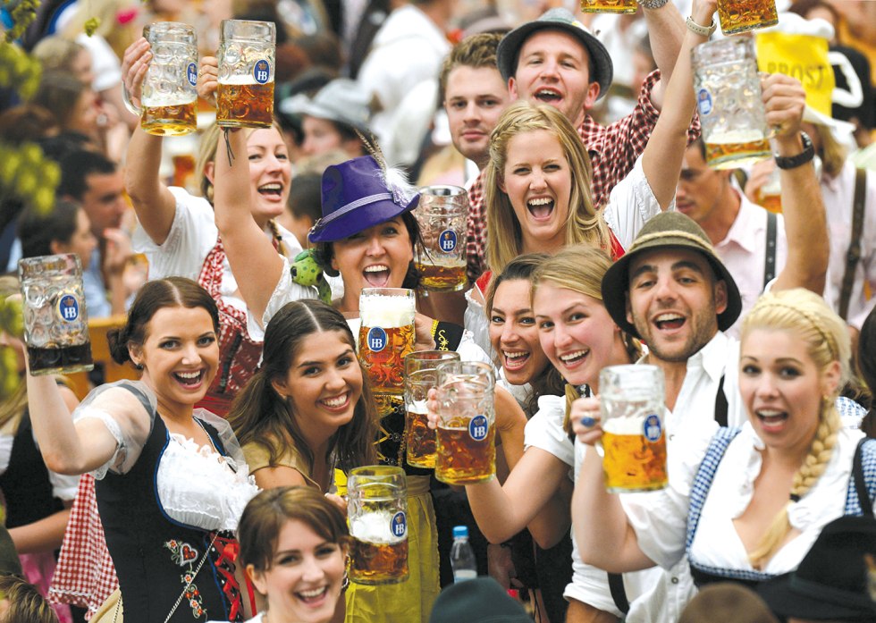 Hot girls Oktoberfest