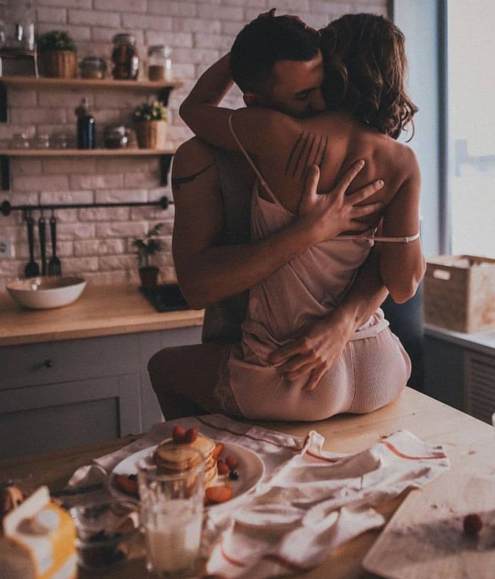 Eat in bed