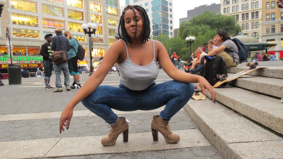 Kyiv girls Spreading Pussy