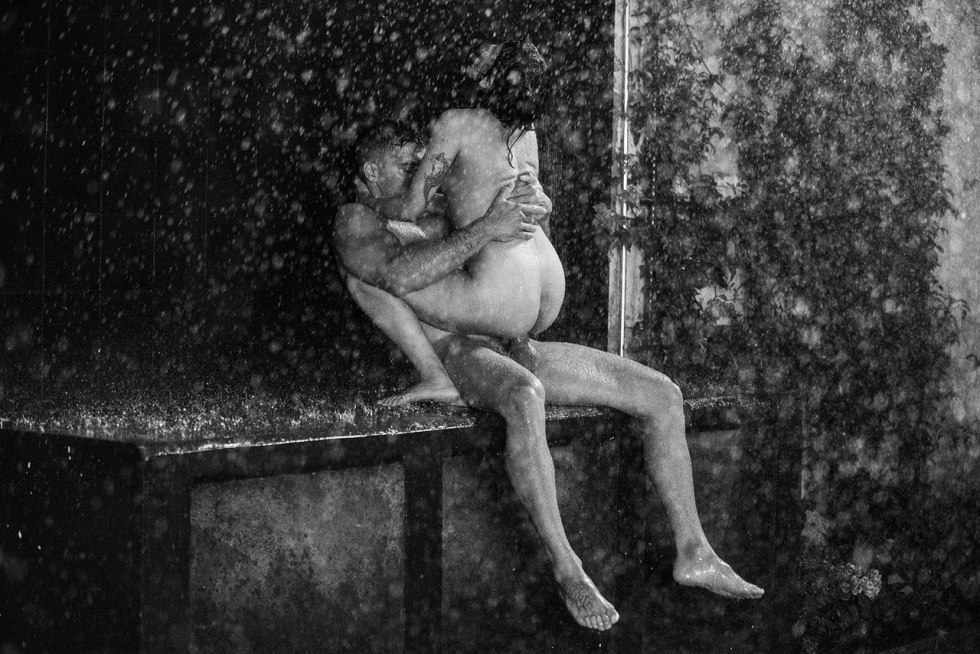 Picture fucking in the rain