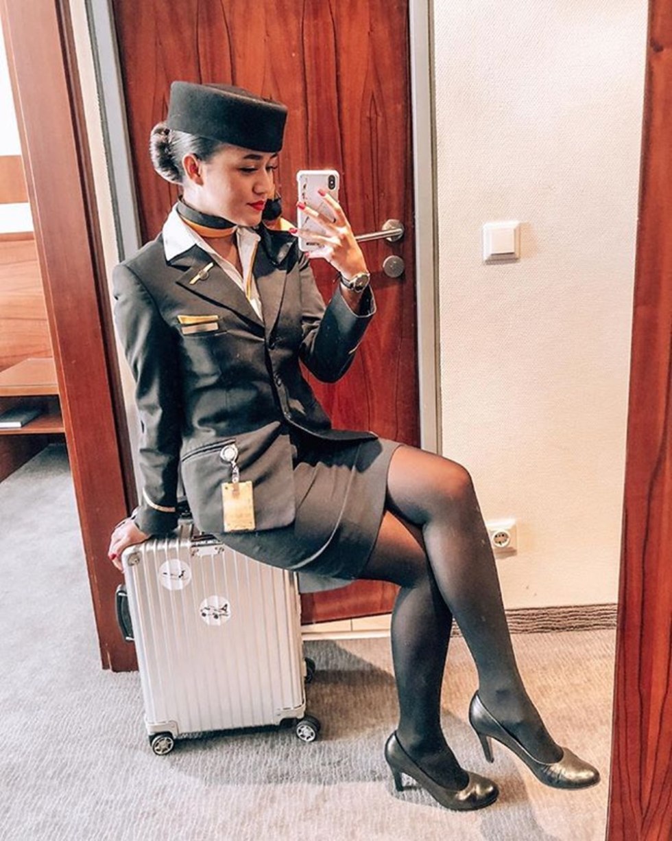 Stewardess cat