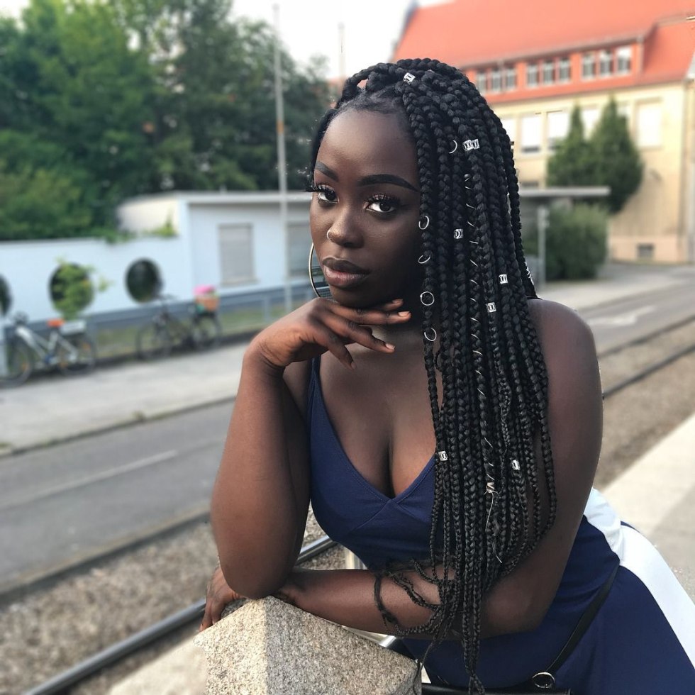 In the style of Khotvayf