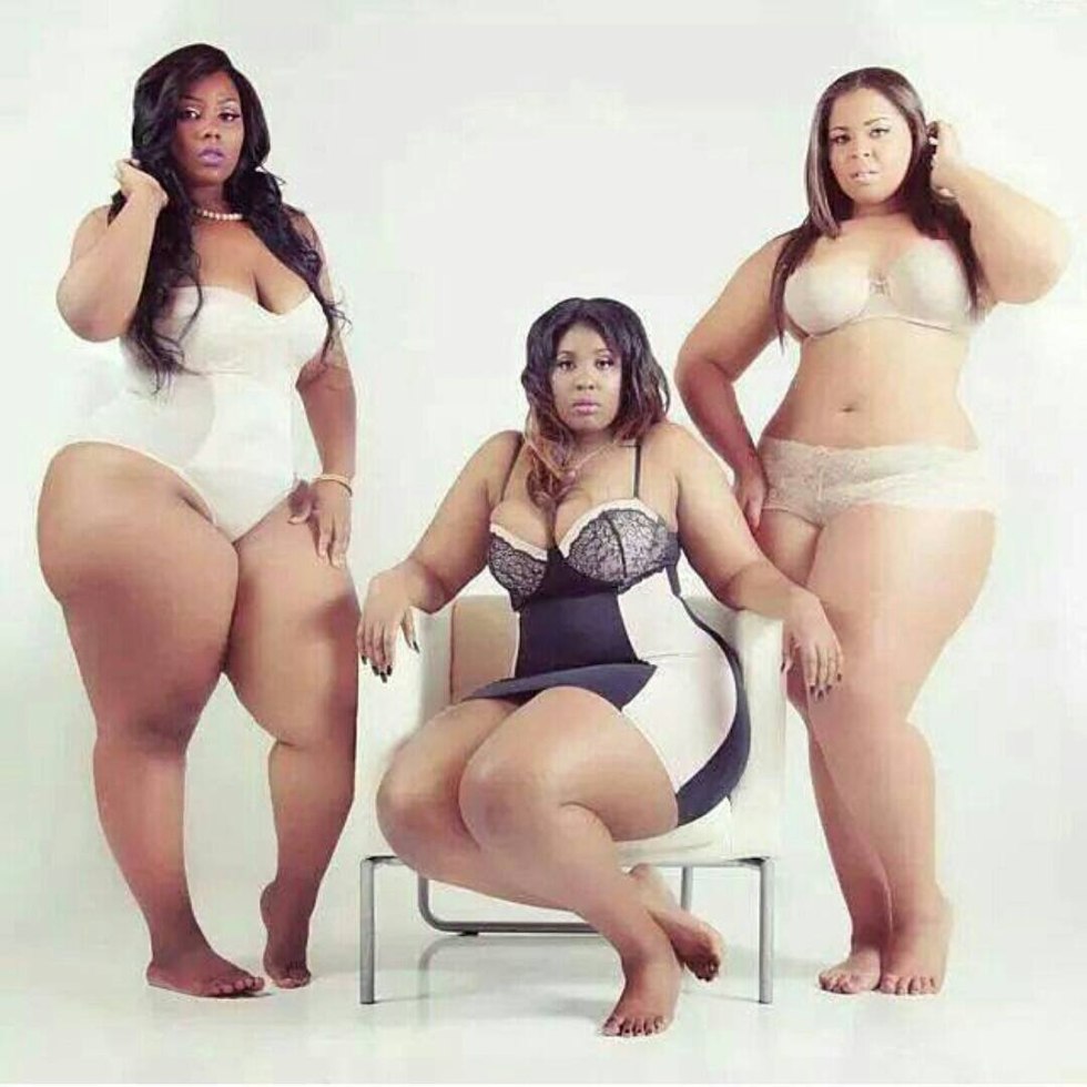 Several thick naked women