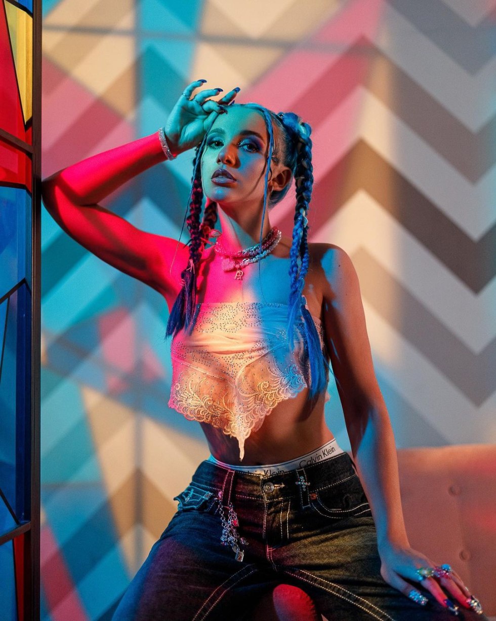 Mia Bang in Porn Rolics