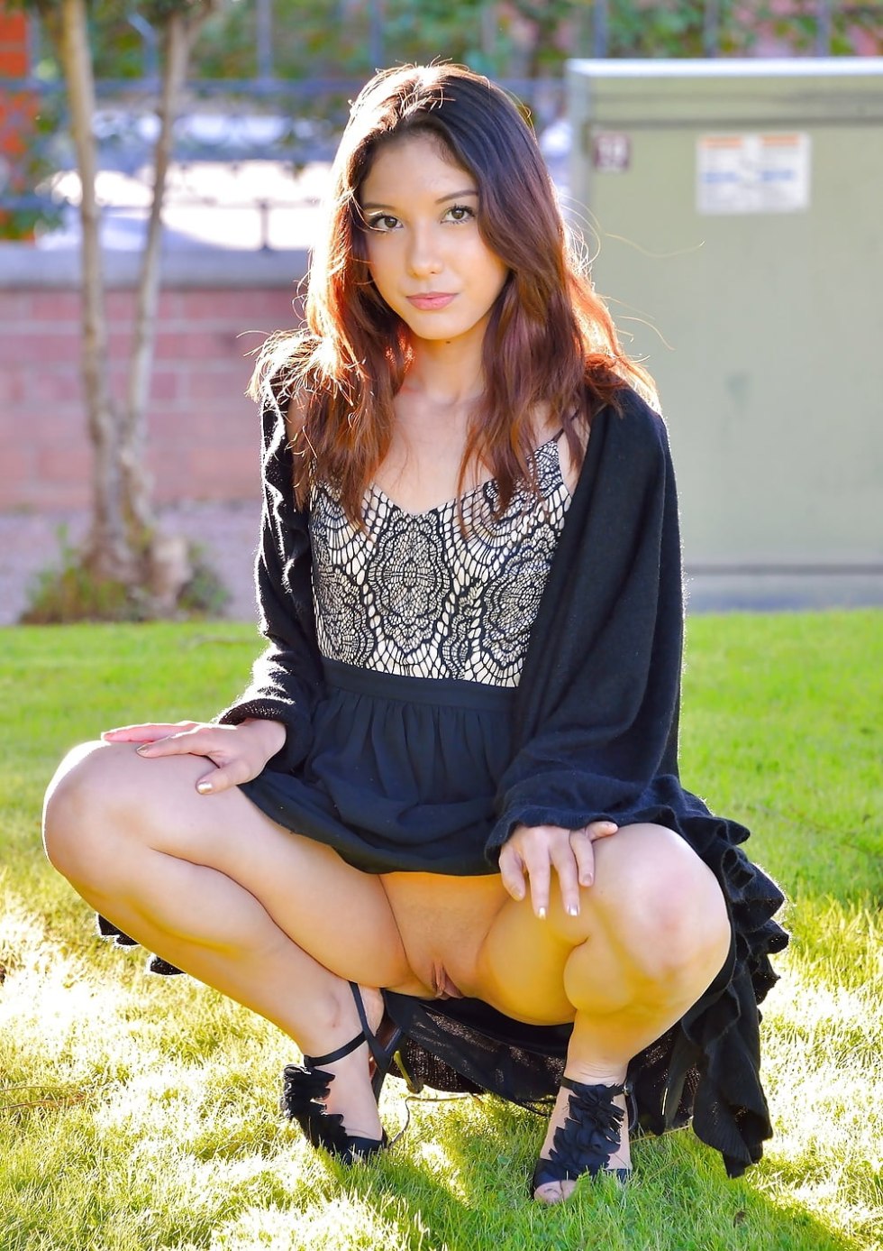 For 20 women naked UPSKIR