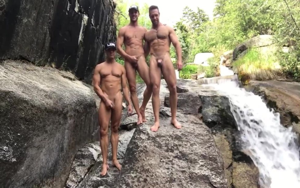 Fuck Brunettes at the waterfall