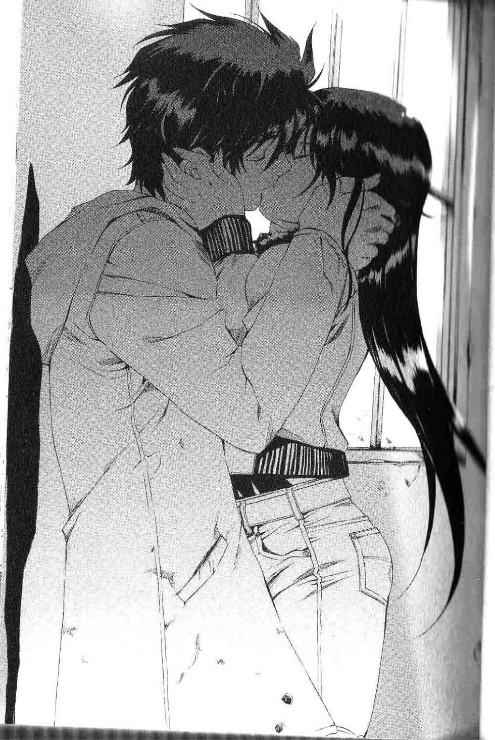 Anime kiss black and white