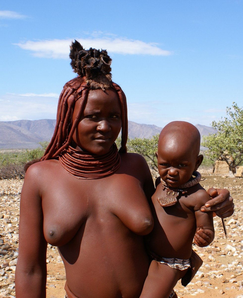 Naked African families in the tribe