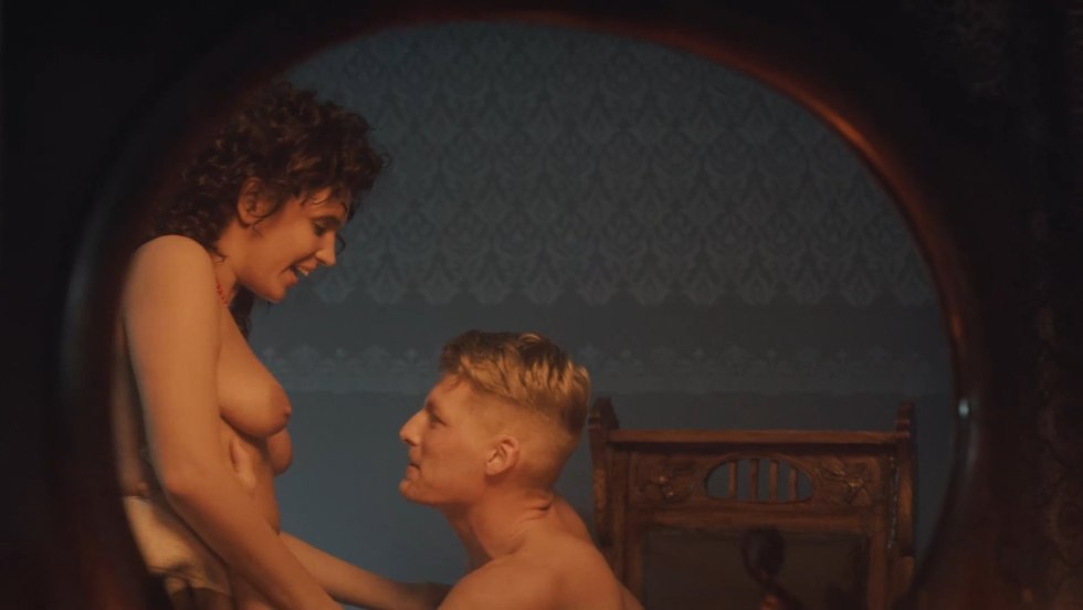 Yanina Melekhova is naked