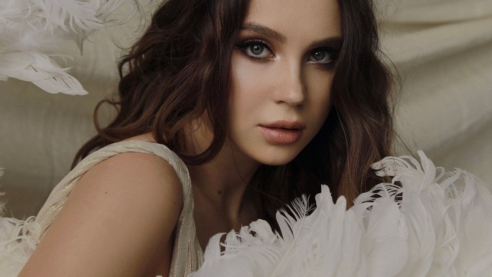 A4 and Julia Godunova