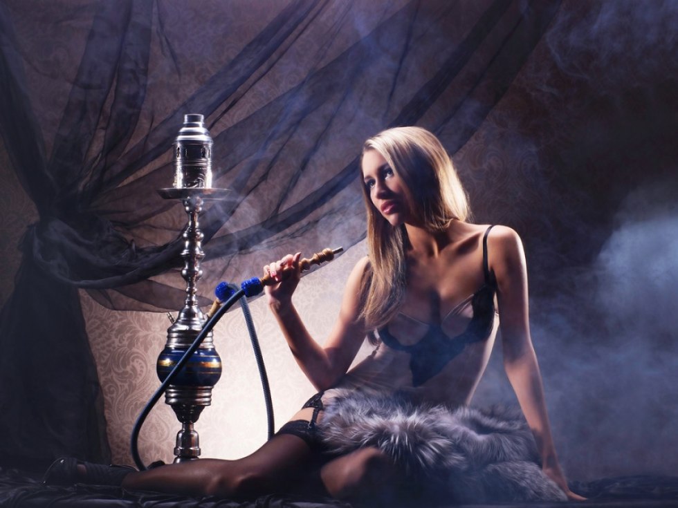 Girl with hookah