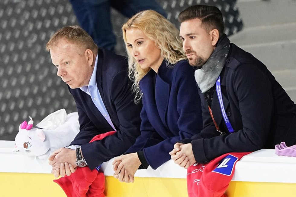 Alena Kostorna left Tutberidze to Plushenko